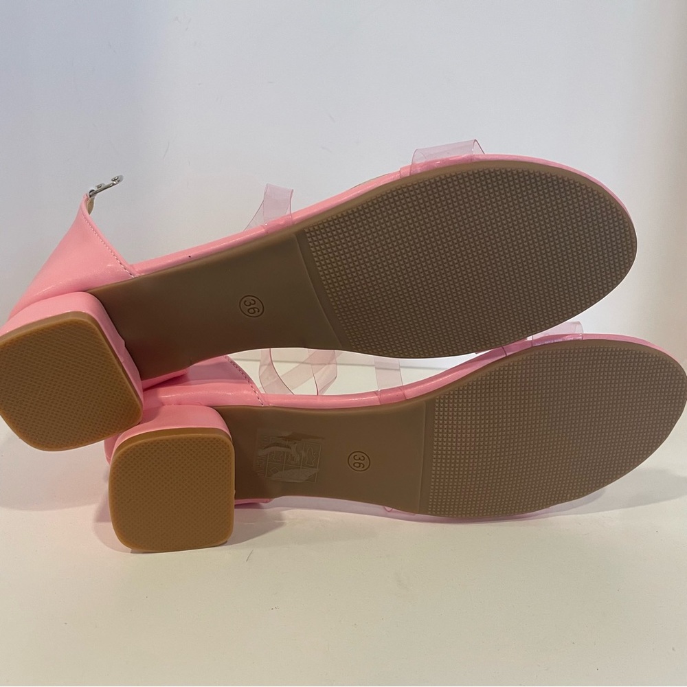 Pink Block Heel Sandal Buckle Accent‎ Clear Crisscross Strap Girls Size 4 US - Picture 4 of 7